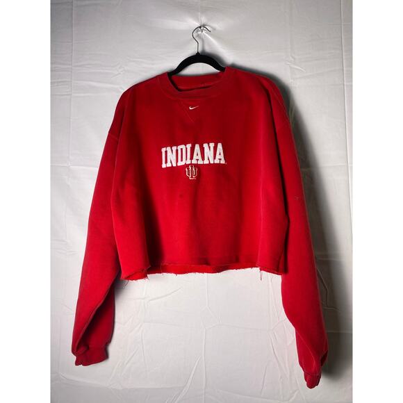 Nike Indiana University Hoosiers Red Cropped Cut-Off Sweatshirt Women's Size XL - Picture 1 of 2